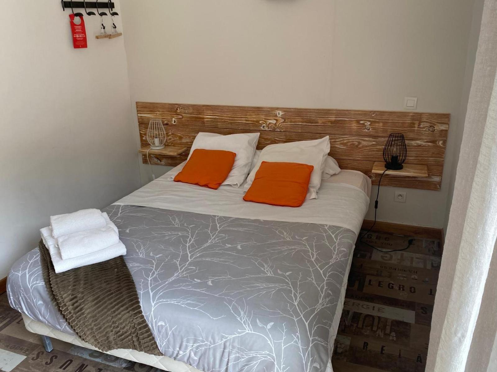 Auberge Les Galets Peyruis Eksteriør billede